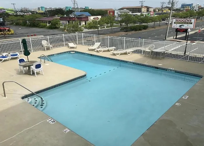 Remodeled With Bright Open Layout, Full Kitchen, & Community Pool Access! Сasa de vacaciones Ocean City