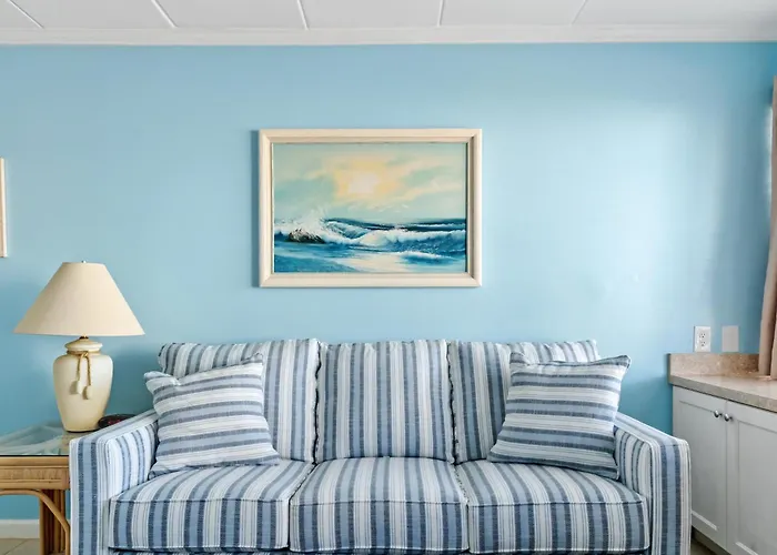 Ferienhaus Remodeled With Bright Open Layout, Full Kitchen, & Community Pool Access! Ocean Stadt